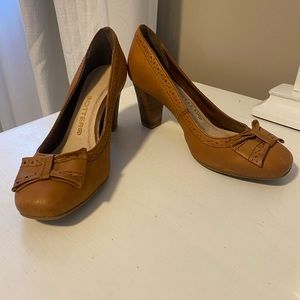 Bottero Heels size 5